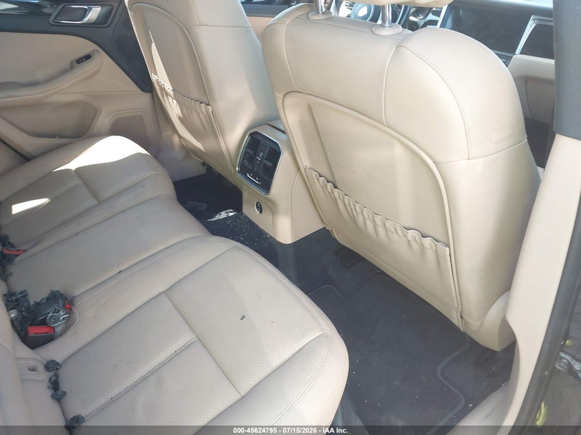 2020 Porsche Macan VIN WP1AA2A54LLB13569 IAAI salvage auction — FRONT END, Salvage (North Carolina), sold $14,275 on 2026-08-10 (photo 8)