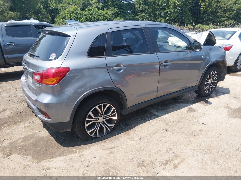 2019 Mitsubishi Outlander VIN JA4AP3AU2KU033381 IAAI salvage auction — ENGINE DAMAGE, Salvage Title, sold $750 on 2026-08-01 (photo 4)