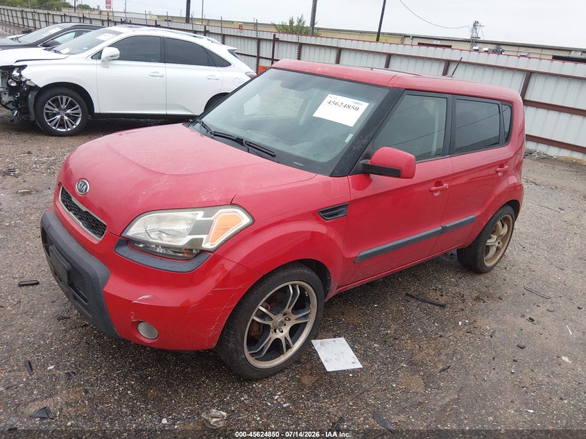 2011 Kia Soul VIN KNDJT2A27B7305884 IAAI salvage auction — NORMAL WEAR, Original (Texas), sold $25 on 2026-07-22 (photo 2)