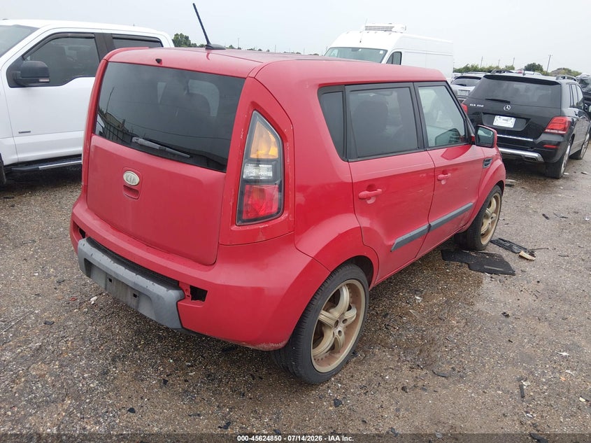 2011 Kia Soul VIN KNDJT2A27B7305884 IAAI salvage auction — NORMAL WEAR, Original (Texas), sold $25 on 2026-07-22 (photo 4)