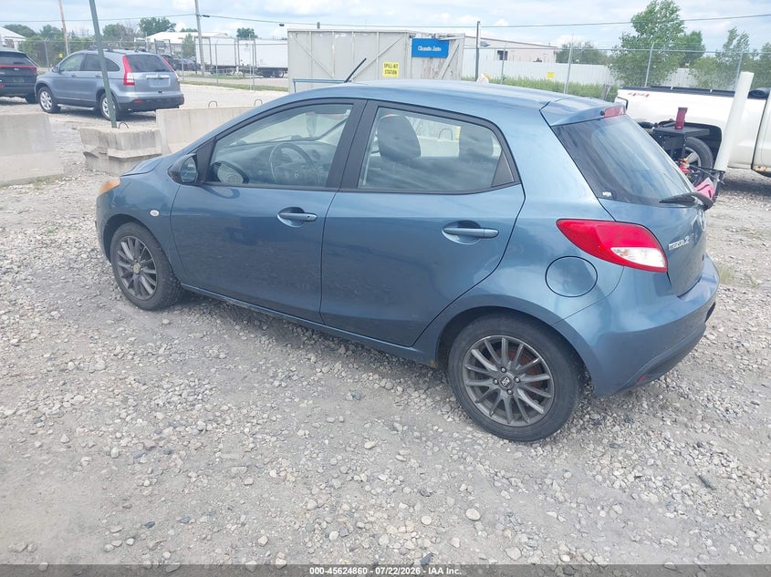 2014 Mazda 2 VIN JM1DE1KY5E0188517 IAAI salvage auction — NORMAL WEAR, Clear-Endorsement (Wisconsin), sold $625 on 2026-07-30 (photo 3)