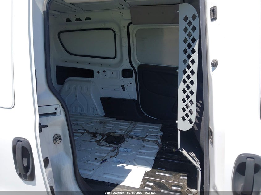 2022 Ram Promaster city VIN ZFBHRFAB4N6X52500 IAAI salvage auction — FRONT END, Clear (California), sold $5,200 on 2026-08-11 (photo 8)