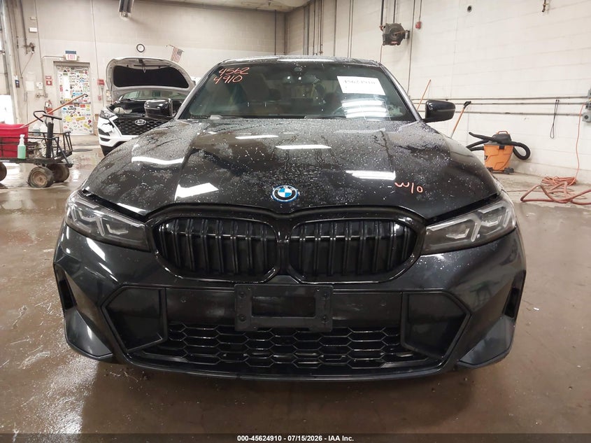 2024 BMW 3er VIN 3MW39FS04R8E32965 IAAI salvage auction — UNDERCARRIAGE, Salvage (Maine), sold $17,700 on 2026-08-29 (photo 6)