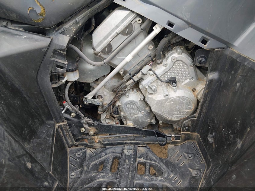 2024 Can-am/ brp Outlander VIN 3JB3GA446RJ002216 IAAI salvage auction — RIGHT FRONT, Salvage (Mississippi), sold $3,650 on 2026-09-05 (photo 8)