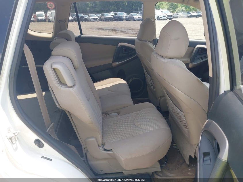 2006 Toyota Rav4 VIN JTMBK31VX65005068 IAAI salvage auction — NORMAL WEAR, Clear (New Jersey), sold $675 on 2026-07-29 (photo 8)