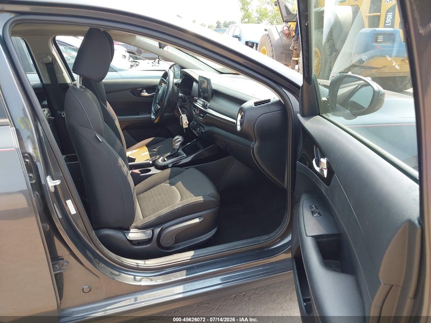 2019 Kia Forte VIN 3KPF34AD3KE050816 IAAI salvage auction — LEFT FRONT, Wait Title, sold $3,425 on 2026-09-11 (photo 5)