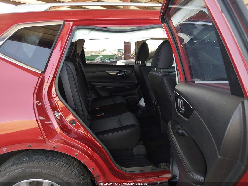 2017 Nissan Rogue VIN JN8AT2MT0HW136072 IAAI salvage auction — SIDE, Salvage Title, sold $1,150 on 2026-07-28 (photo 8)