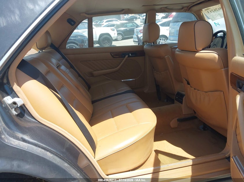 1990 Mercedes-benz 300 VIN WDBCA25D3LA537072 IAAI salvage auction — NORMAL WEAR, Clear - Dealer Only (California), sold $25 on 2026-07-22 (photo 8)