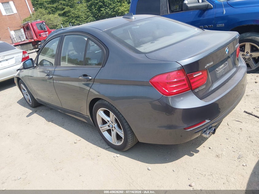 2013 BMW 3er VIN WBA3B3G51DNP38342 IAAI salvage auction — FRONT END, Clear (Massachusetts), sold $775 on 2026-07-19 (photo 3)