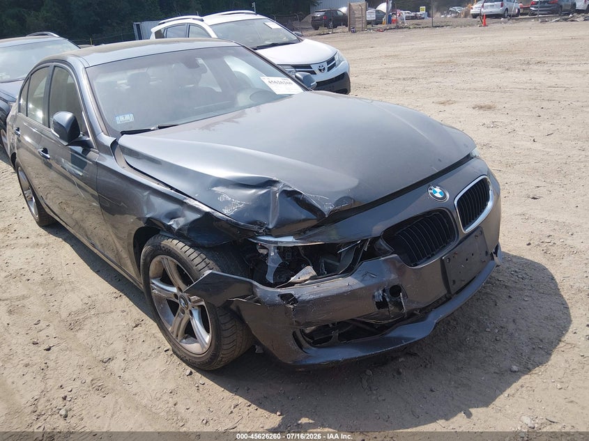 2013 BMW 3er VIN WBA3B3G51DNP38342 IAAI salvage auction — FRONT END, Clear (Massachusetts), sold $775 on 2026-07-19 (photo 6)