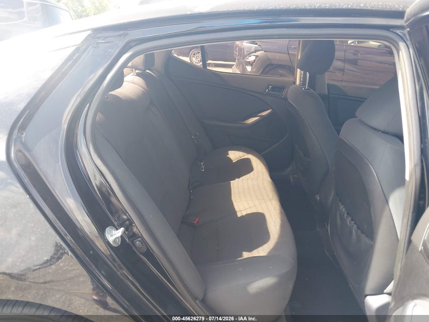 2015 Kia Optima VIN 5XXGM4A75FG457206 IAAI salvage auction — RIGHT FRONT, Salvage Title, sold $25 on 2026-07-30 (photo 8)