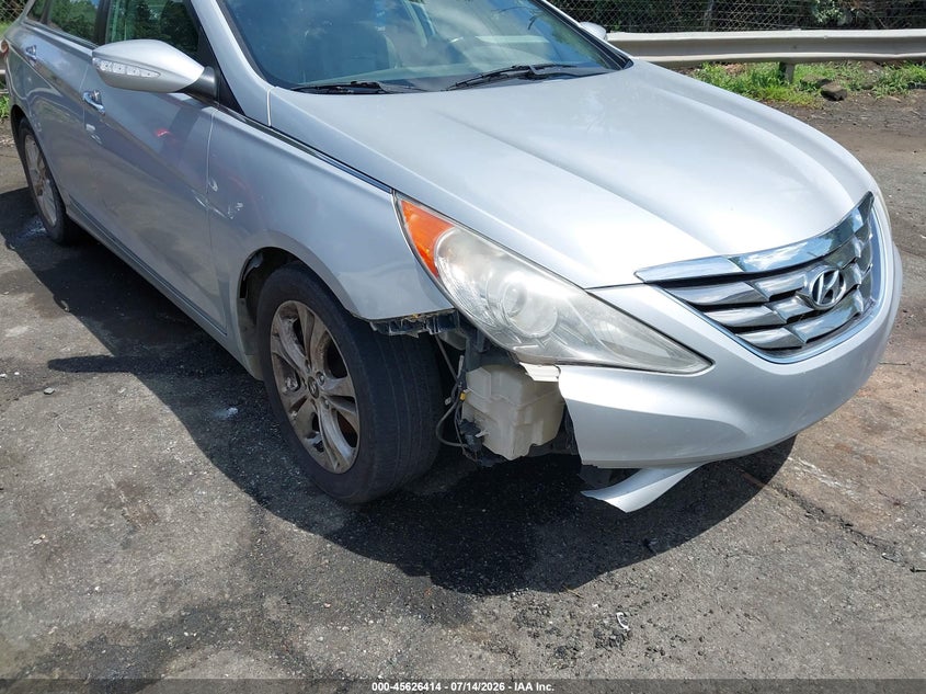 2011 Hyundai Sonata VIN 5NPEC4AC6BH032504 IAAI salvage auction — NORMAL WEAR, Clear (North Carolina), sold $25 on 2026-07-30 (photo 6)