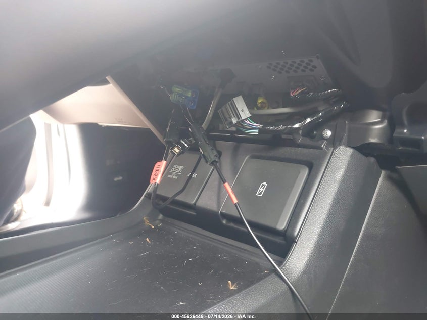 2020 Acura Rdx VIN 5J8TC2H5XLL011317 IAAI salvage auction — THEFT, Salvage (Pennsylvania), sold $11,100 on 2026-08-02 (photo 6)