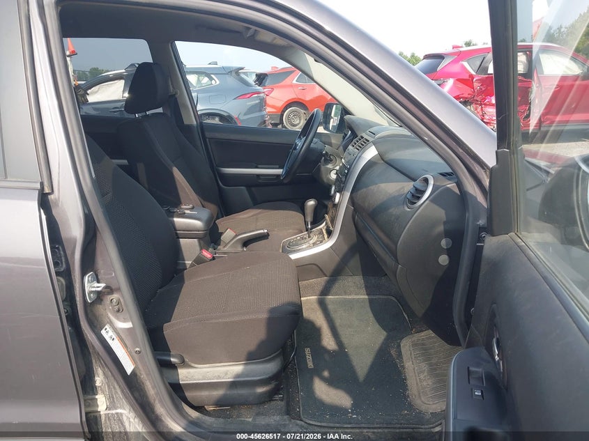 2011 Suzuki Grand vitara VIN JS3TD0D22B4100403 IAAI salvage auction — NORMAL WEAR, Clear (New York), sold $375 on 2026-07-30 (photo 5)