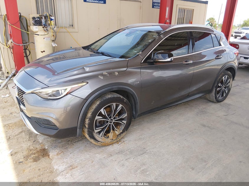 2018 Infiniti Qx30 VIN SJKCH5CR6JA061004 IAAI salvage auction — FRONT & REAR, Salvage Title, sold $3,725 on 2026-08-23 (photo 2)