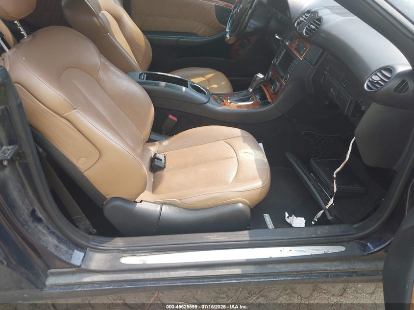 2009 Mercedes-benz Clk-class VIN WDBTK56F59T101593 IAAI salvage auction — UNKNOWN, Salvage (Vermont), sold $1,100 on 2026-08-20 (photo 5)