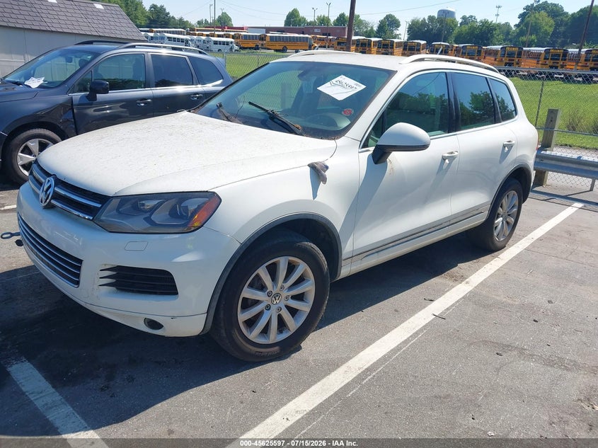 2012 Volkswagen Touareg VIN WVGFK9BP6CD004713 IAAI salvage auction — NORMAL WEAR, Clear (North Carolina), sold $200 on 2026-07-30 (photo 2)