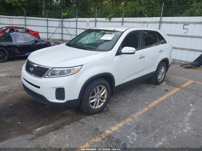 2015 Kia Sorento VIN 5XYKT3A62FG583159 IAAI salvage auction — NORMAL WEAR, Clear (Michigan), sold $775 on 2026-07-20 (photo 2)