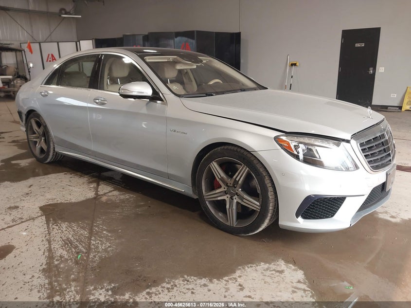 2016 Mercedes-benz VIN WDDUG7JB0GA205494 IAAI salvage auction — REAR END, Salvage (Illinois), sold $22,750 on 2026-08-12 (photo 1)