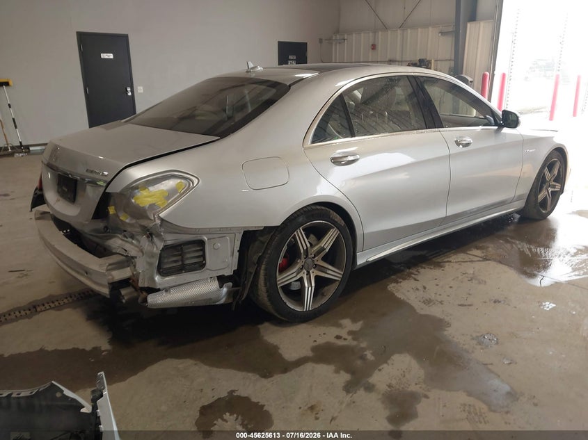 2016 Mercedes-benz VIN WDDUG7JB0GA205494 IAAI salvage auction — REAR END, Salvage (Illinois), sold $22,750 on 2026-08-12 (photo 4)