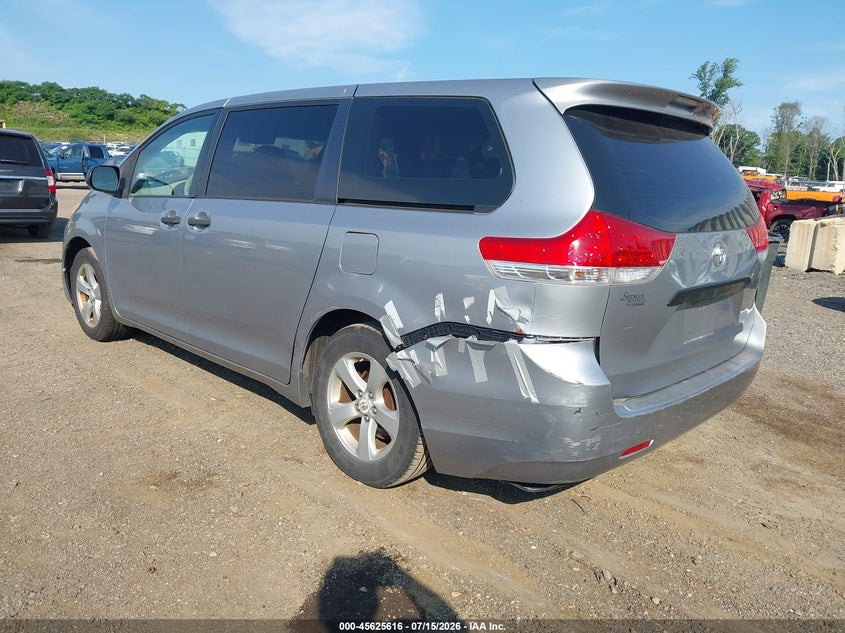 2012 Toyota Sienna VIN 5TDZK3DC7CS197466 IAAI salvage auction — NORMAL WEAR, Clear (New Jersey), sold $1,150 on 2026-07-23 (photo 3)