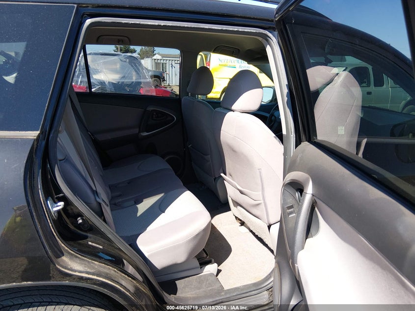 2008 Toyota Rav4 VIN JTMBD35V885183679 IAAI salvage auction — NORMAL WEAR, Peddle Clear Public-Restricted (Oregon), sold $675 on 2026-07-20 (photo 8)