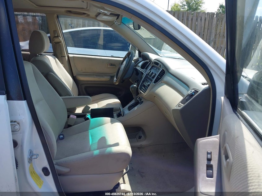 2006 Toyota Highlander hybrid VIN JTEEW21A460019033 IAAI salvage auction — NORMAL WEAR, Clear (Virginia), sold $600 on 2026-07-27 (photo 5)