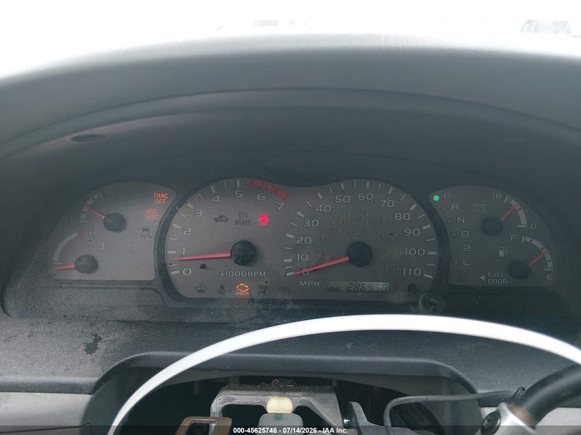 2001 Toyota Sequoia VIN 5TDZT38A41S018156 IAAI salvage auction — NORMAL WEAR, Clear, sold $850 on 2026-07-30 (photo 7)