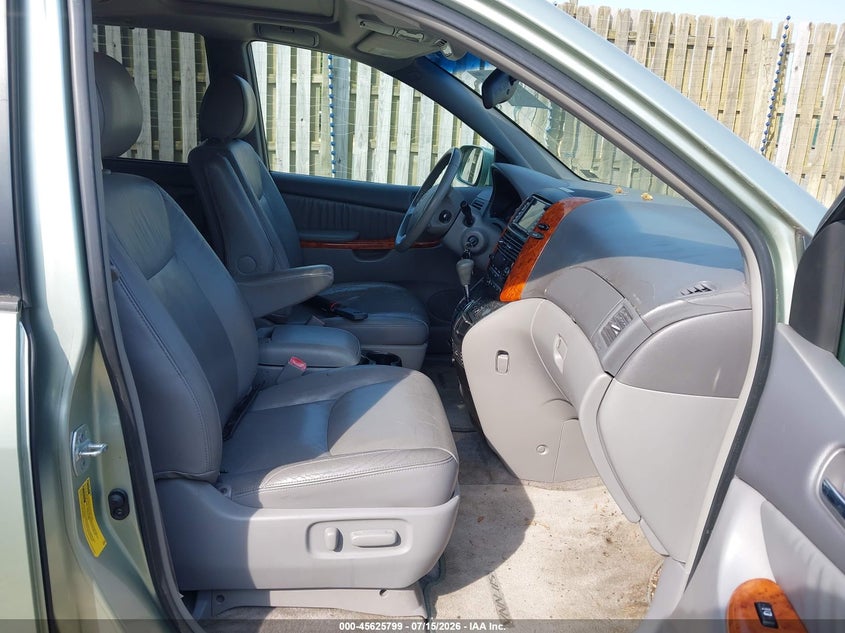 2006 Toyota Sienna VIN 5TDZA22C76S580084 IAAI salvage auction — NORMAL WEAR, Clear (Colorado), sold $2,400 on 2026-07-20 (photo 5)