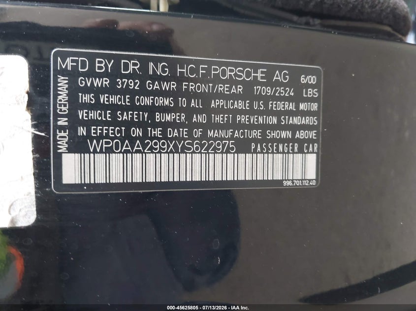 2000 Porsche 911 VIN WP0AA299XYS622975 IAAI salvage auction — RIGHT SIDE, Salvage (California), sold $11,200 on 2026-08-01 (photo 9)