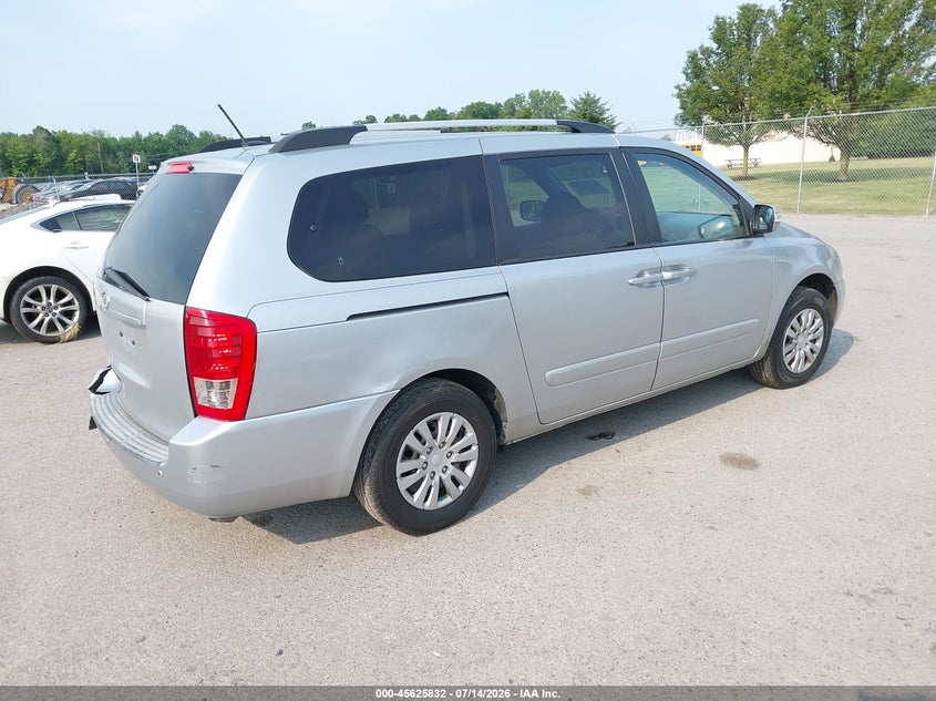 2011 Kia SEDONA VIN KNDMG4C72B6406665 IAAI salvage auction — LEFT REAR, Mv-907A (New York), sold $625 on 2026-07-28 (photo 4)