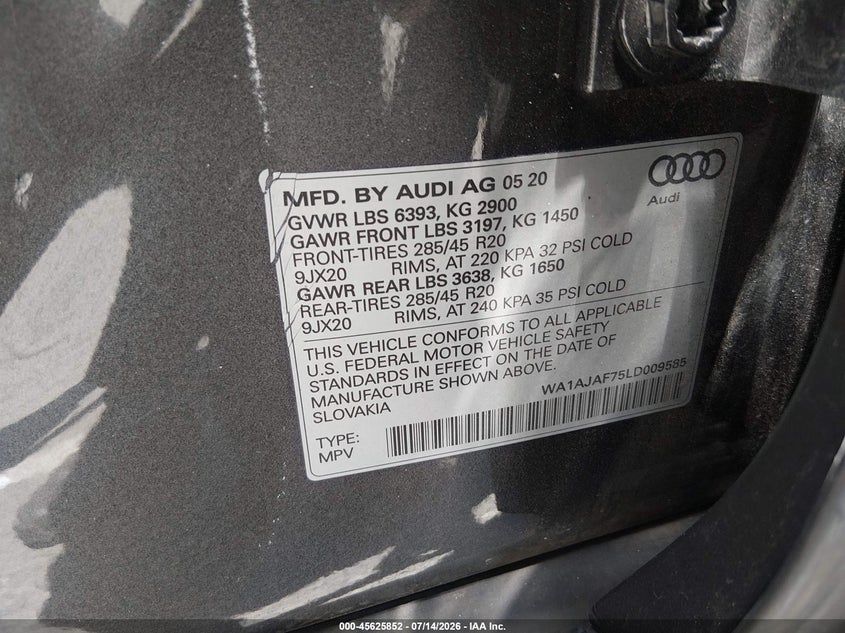 2020 Audi Q7 VIN WA1AJAF75LD009585 IAAI salvage auction — SIDE, Salvage Title, sold $13,700 on 2026-08-07 (photo 9)