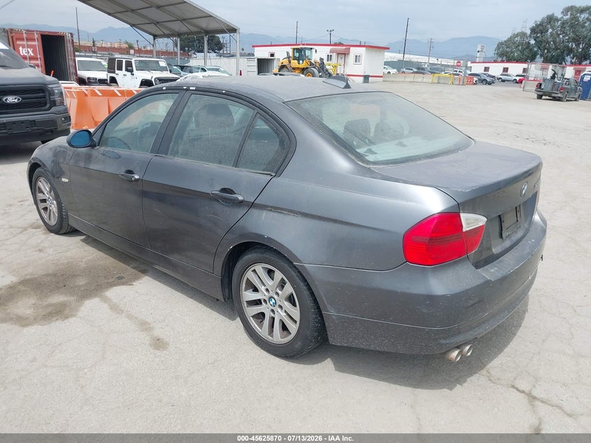 2007 BMW 3 series VIN WBAVC53567FZ78041 IAAI salvage auction — WATER/FLOOD, Salvage (California), sold $625 on 2026-07-31 (photo 3)