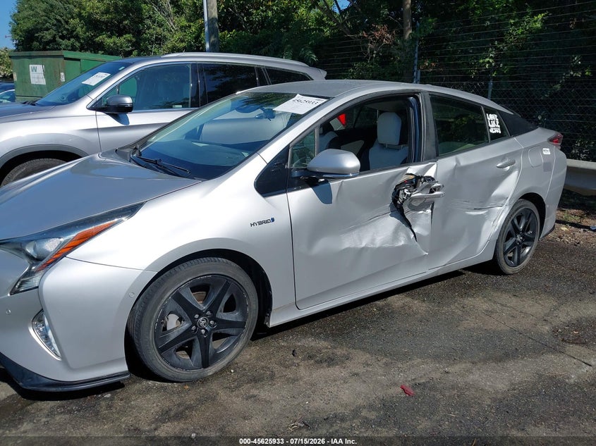 2017 Toyota Prius VIN JTDKARFU4H3542670 IAAI salvage auction — SIDE, Salvage (North Carolina), sold $4,350 on 2026-08-02 (photo 6)