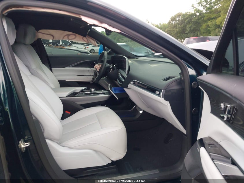 2024 Cadillac Lyriq VIN 1GYKPVRL3RZ134230 IAAI salvage auction — FRONT END, Salvage Title, sold $13,300 on 2026-08-20 (photo 5)