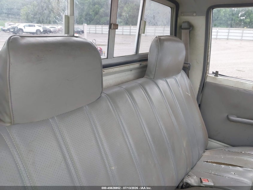 1985 Toyota Pickup VIN JT4RN50R3F0088989 IAAI salvage auction — NORMAL WEAR, Clear (North Carolina), sold $2,050 on 2026-07-29 (photo 8)