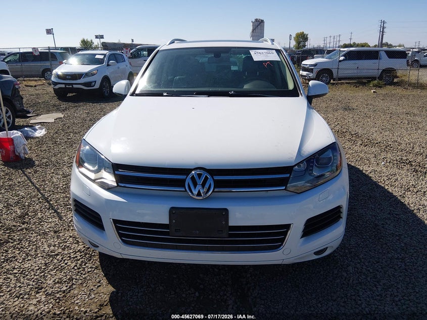 2014 Volkswagen Touareg VIN WVGEP9BP8ED014692 IAAI salvage auction — NORMAL WEAR, Peddle Clear Public-Restricted (Oregon), sold $525 on 2026-07-29 (photo 6)