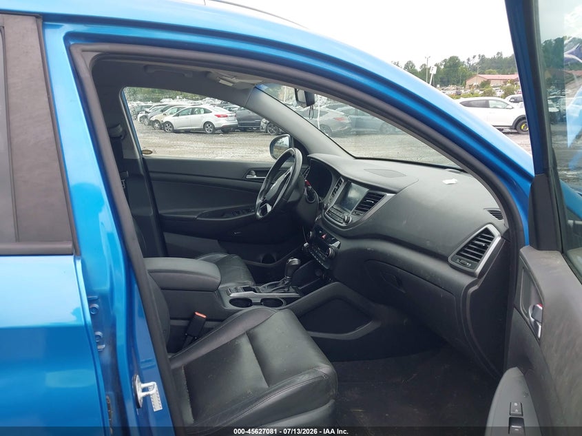 2017 Hyundai Tucson VIN KM8J33A20HU416367 IAAI salvage auction — NORMAL WEAR, Salvage Title, sold $2,250 on 2026-07-24 (photo 5)