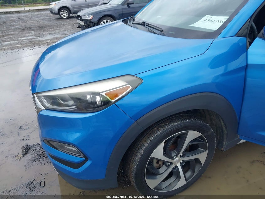 2017 Hyundai Tucson VIN KM8J33A20HU416367 IAAI salvage auction — NORMAL WEAR, Salvage Title, sold $2,250 on 2026-07-24 (photo 6)