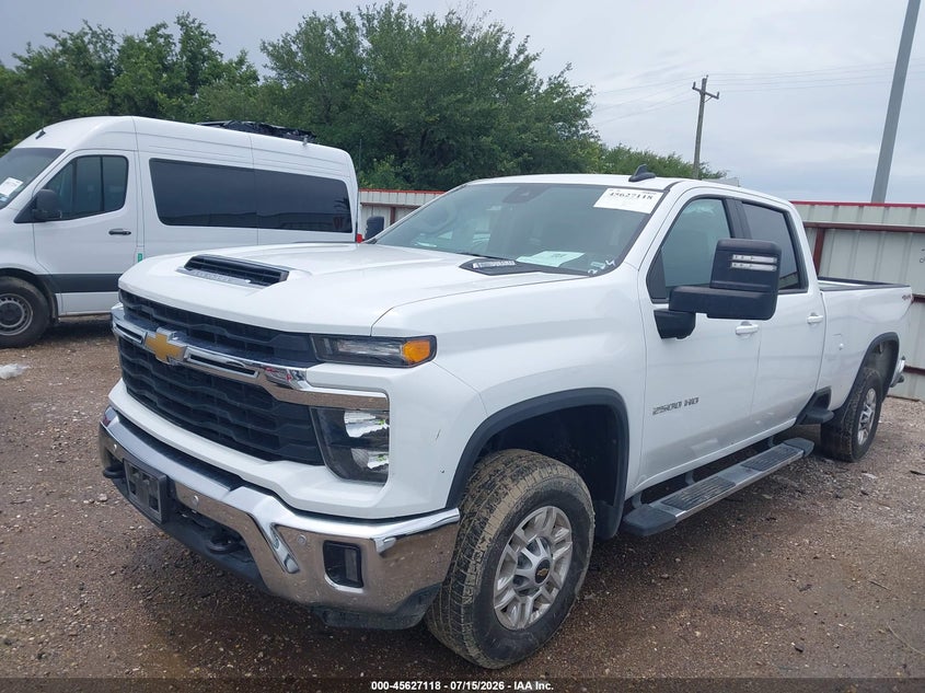 2025 Chevrolet Silverado 2500 VIN 1GC1KNEYXSF353212 IAAI salvage auction — RIGHT SIDE, Enterprise Vehicles Clear Only (Nevada), sold $30,050 on 2026-07-23 (photo 2)