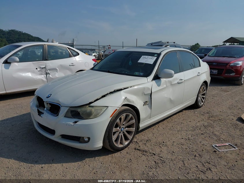 2011 BMW 3er VIN WBAPK5G52BNN24390 IAAI salvage auction — FRONT & REAR, Salvage (Pennsylvania), sold $325 on 2026-07-28 (photo 2)