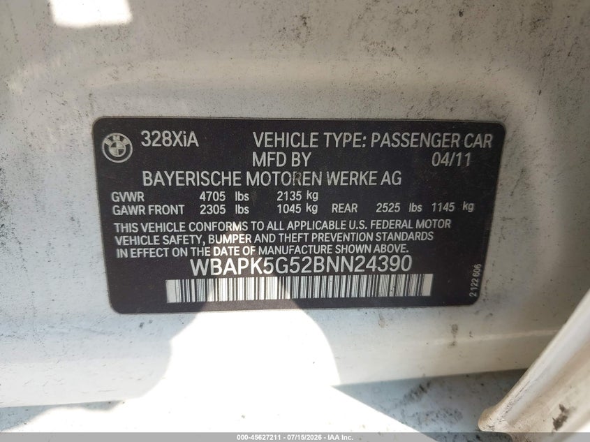 2011 BMW 3er VIN WBAPK5G52BNN24390 IAAI salvage auction — FRONT & REAR, Salvage (Pennsylvania), sold $325 on 2026-07-28 (photo 9)
