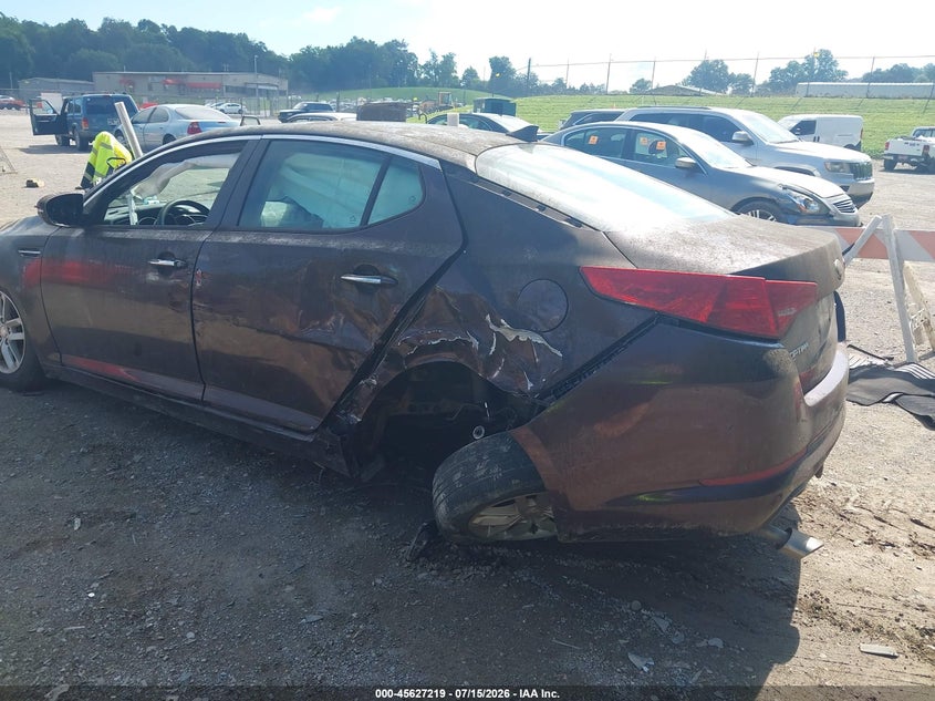 2013 Kia Optima VIN 5XXGM4A74DG244650 IAAI salvage auction — SIDE, Salvage Title, sold $25 on 2026-07-29 (photo 3)