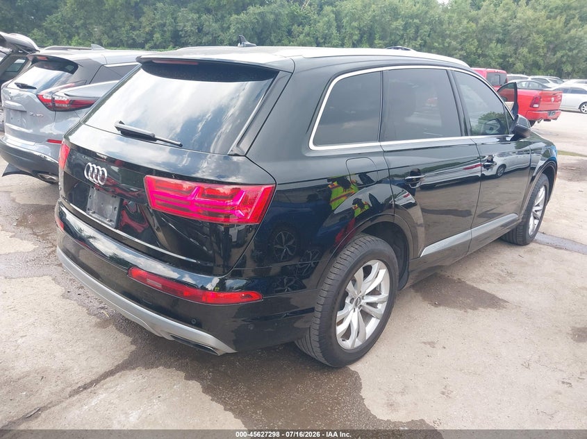 2019 Audi Q7 VIN WA1LAAF70KD013826 IAAI salvage auction — LEFT REAR, Salvage Title, sold $7,600 on 2026-08-27 (photo 4)