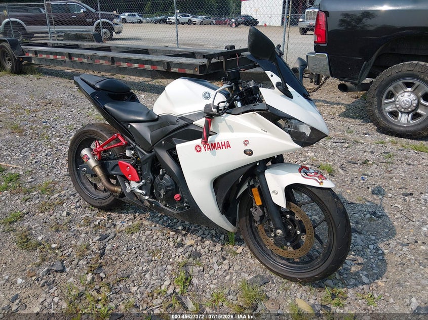 2017 Yamaha Yzf VIN MH3RH15Y6HK002714 IAAI salvage auction — LEFT & RIGHT, Salvage Title, sold $1,000 on 2026-09-02 (photo 1)