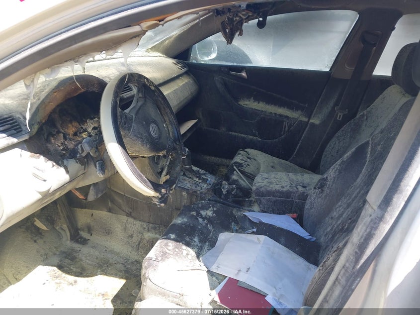 2009 Volkswagen Passat VIN WVWJK73C29P052294 IAAI salvage auction — Burn Interior, Salvage (North Carolina), sold $450 on 2026-08-13 (photo 6)