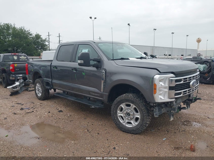 2025 Ford F250 VIN 1FT7W2BT3SEC34008 IAAI salvage auction — FRONT & REAR, Salvage Title, sold $35,500 on 2026-07-30 (photo 1)