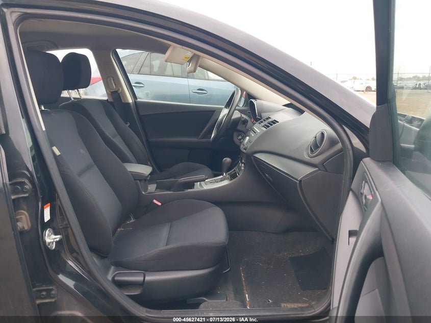 2011 Mazda 3 VIN JM1BL1UF3B1475479 IAAI salvage auction — NORMAL WEAR, Clear - Dealer Only (California), sold $875 on 2026-07-22 (photo 5)