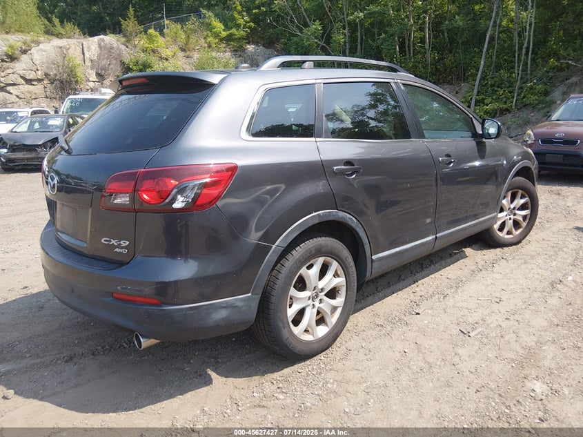 2013 Mazda Cx-9 VIN JM3TB2CV8D0424100 IAAI salvage auction — NORMAL WEAR, Clear (Rhode Island), sold $400 on 2026-07-28 (photo 4)