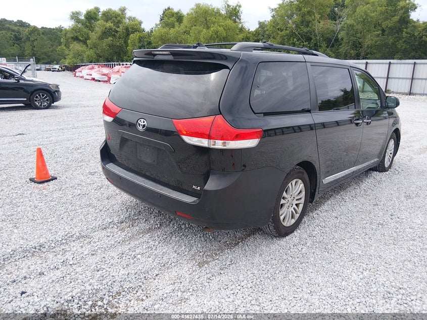 2011 Toyota Sienna VIN 5TDYK3DC8BS148173 IAAI salvage auction — NORMAL WEAR, Clear (Alabama), sold $2,100 on 2026-07-30 (photo 4)